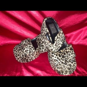 Vintage Platform Leopard Sandals